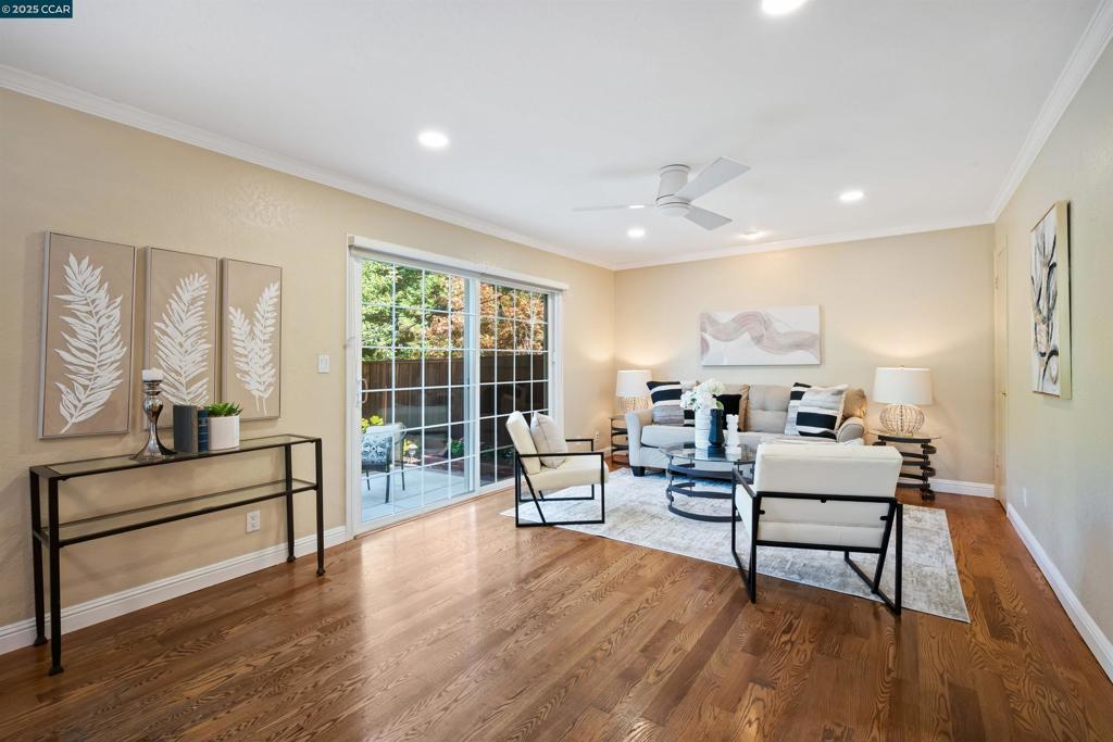 SYCAMOOMES - Residential Lease