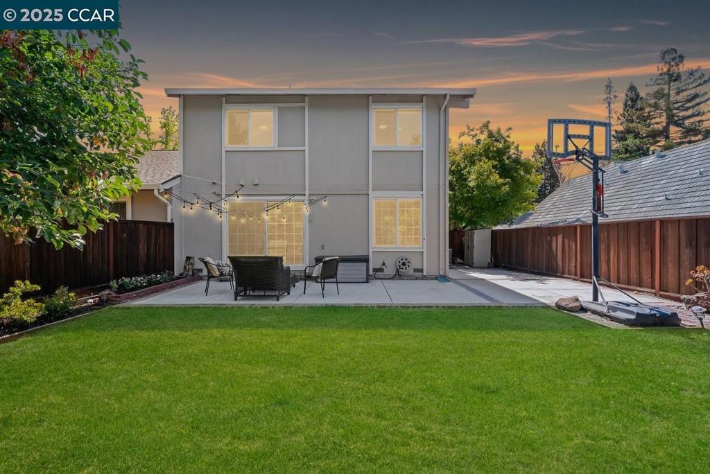 SYCAMOOMES - Residential Lease
