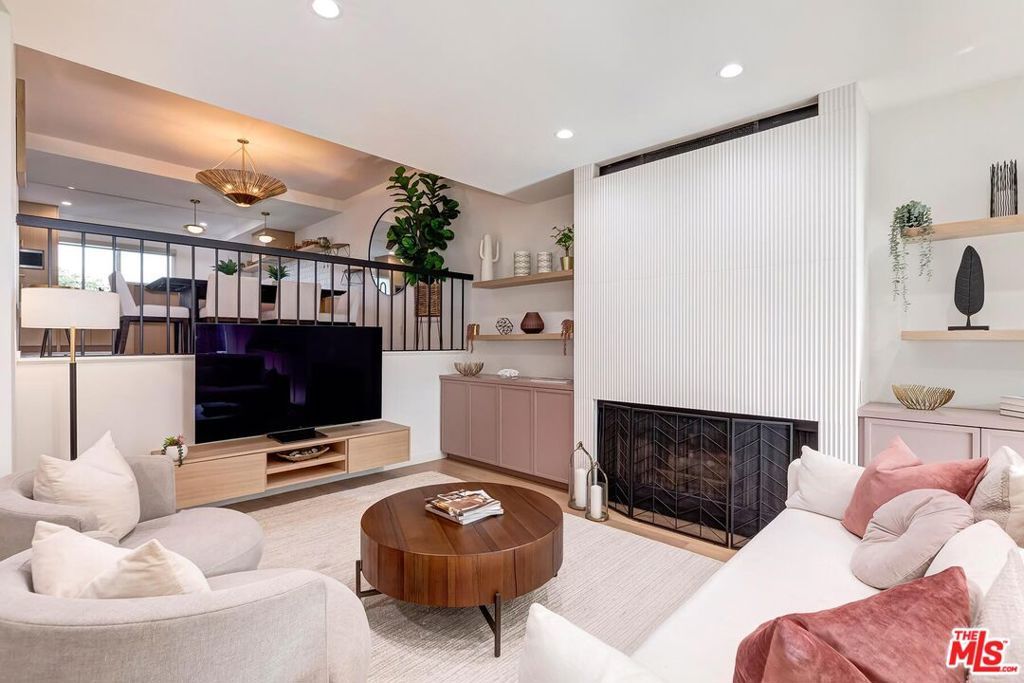 Photo of 4748 La Villa Marina #D, Marina Del Rey, CA 90292 (MLS # 26634795)