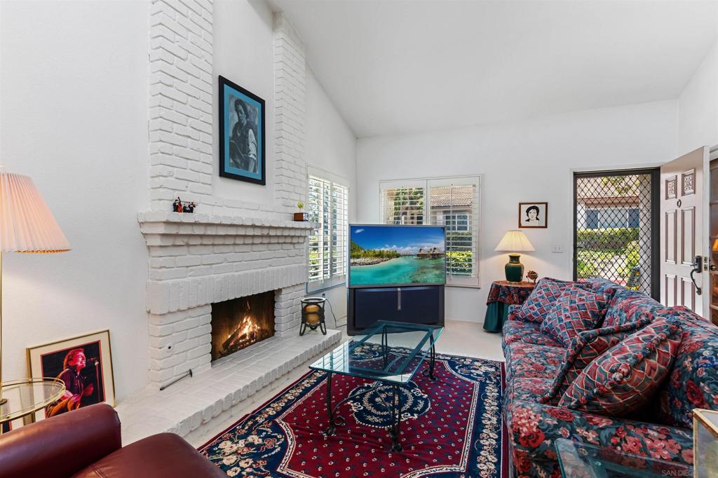 11872 Bernardo Terrace Unit A