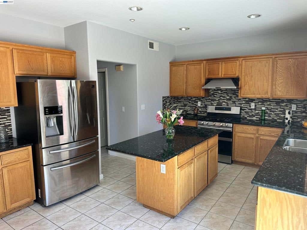 Photo of 2484 Marshall Dr, Brentwood, CA 94513 (MLS # 41143261)