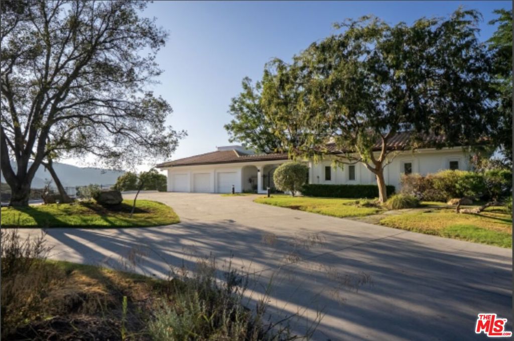 21965 Saddle Peak Road