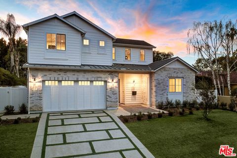 4241 Woodcliff Road Sherman Oaks CA 91403