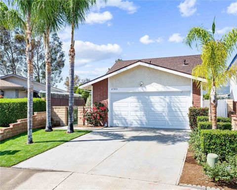 27651 Estepona Mission Viejo CA 92691