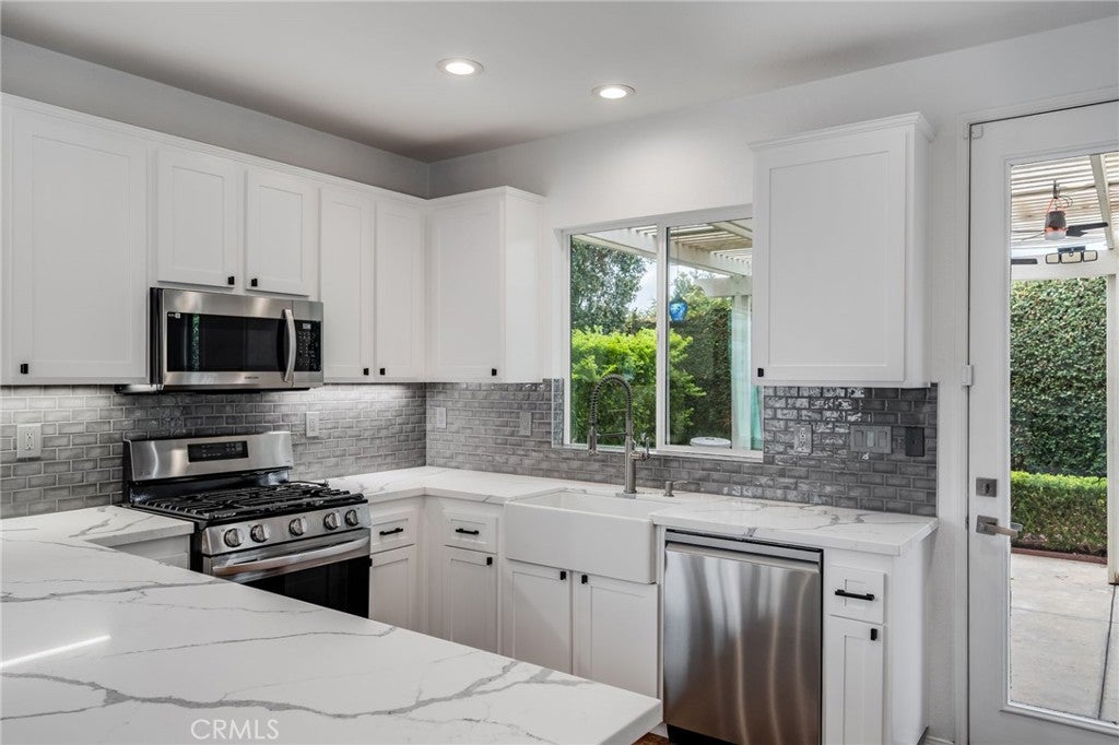 29861 Summer Walk, San Juan Capistrano CA 92675 - Photo 6