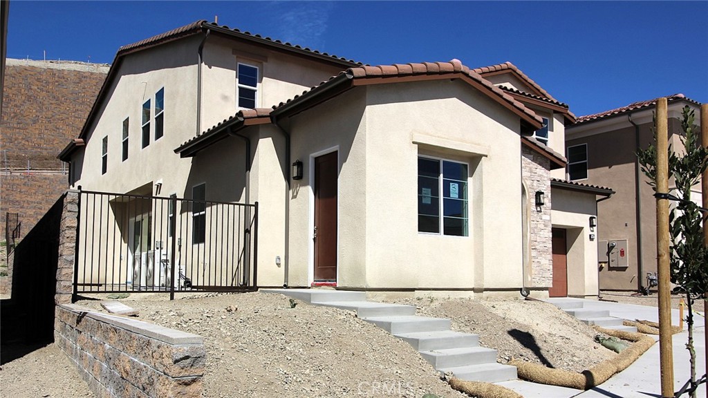 5867 Sunrise Ridge Lane