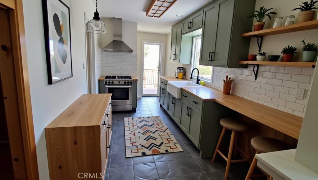 824 C Lane