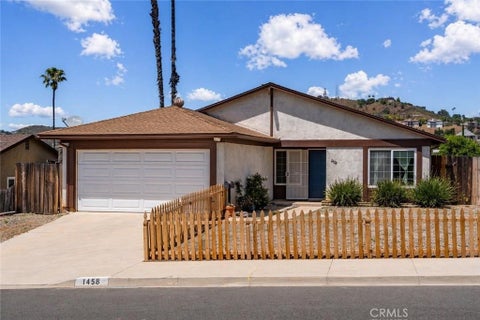 Photo of 1458 Kent Ave, Escondido, CA 92027 (MLS # PT26195489)