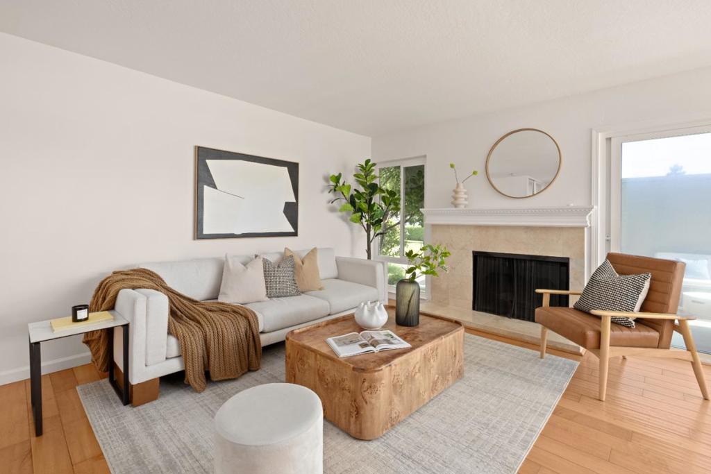 1083 Shell Boulevard 4