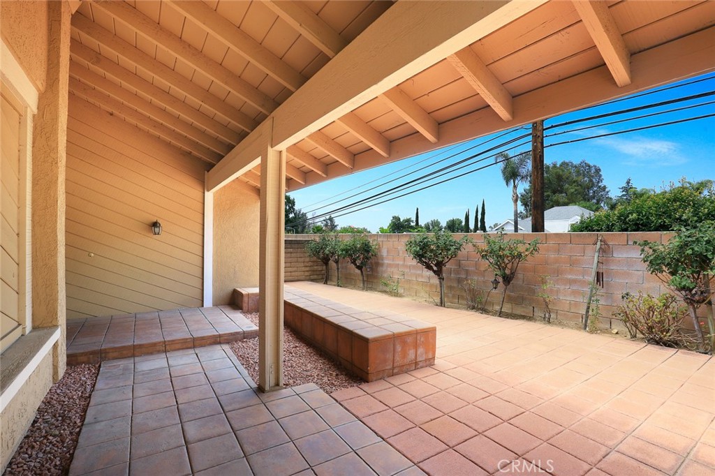 9513 Sunflower Street