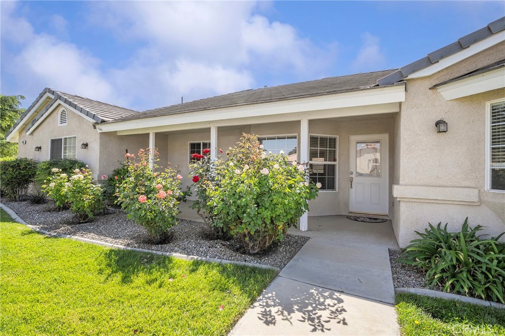 18499 Mountain Meadows