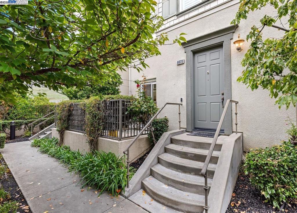 ROXBURY - Residential