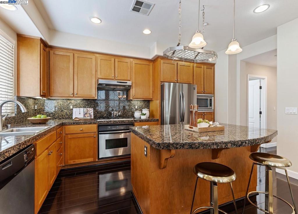 ROXBURY - Residential