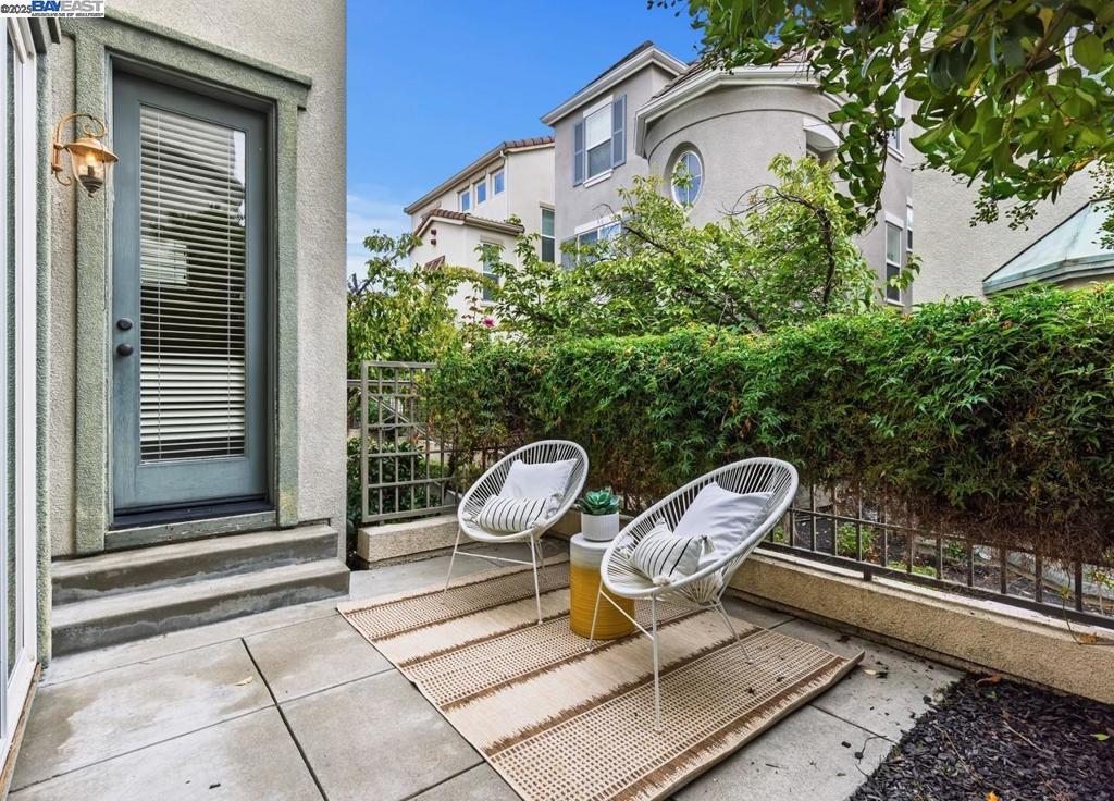 ROXBURY - Residential