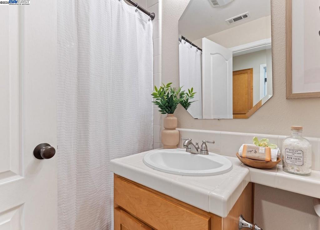 ROXBURY - Residential