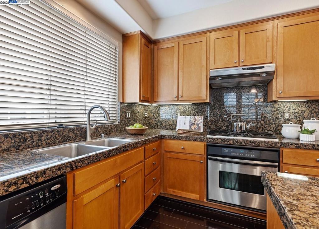 ROXBURY - Residential