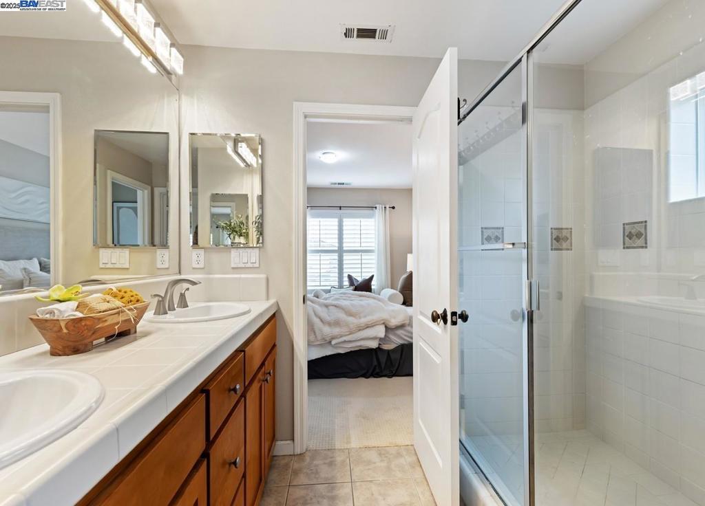 ROXBURY - Residential