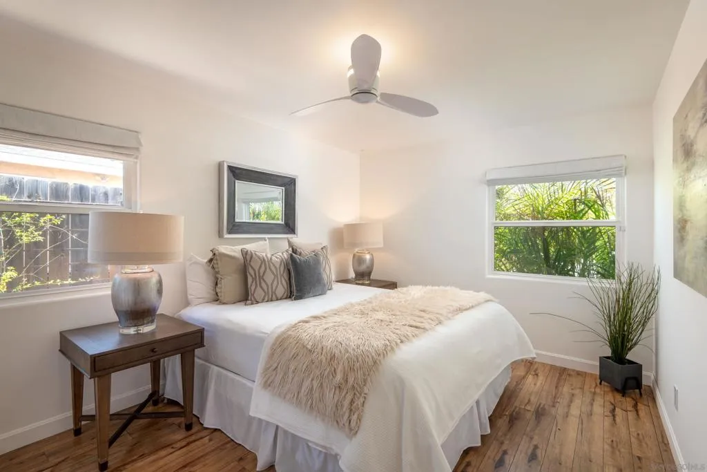 San Diego, California 92117, United States, 3 Bedrooms Bedrooms, ,2 BathroomsBathrooms,Residential,Active,160430