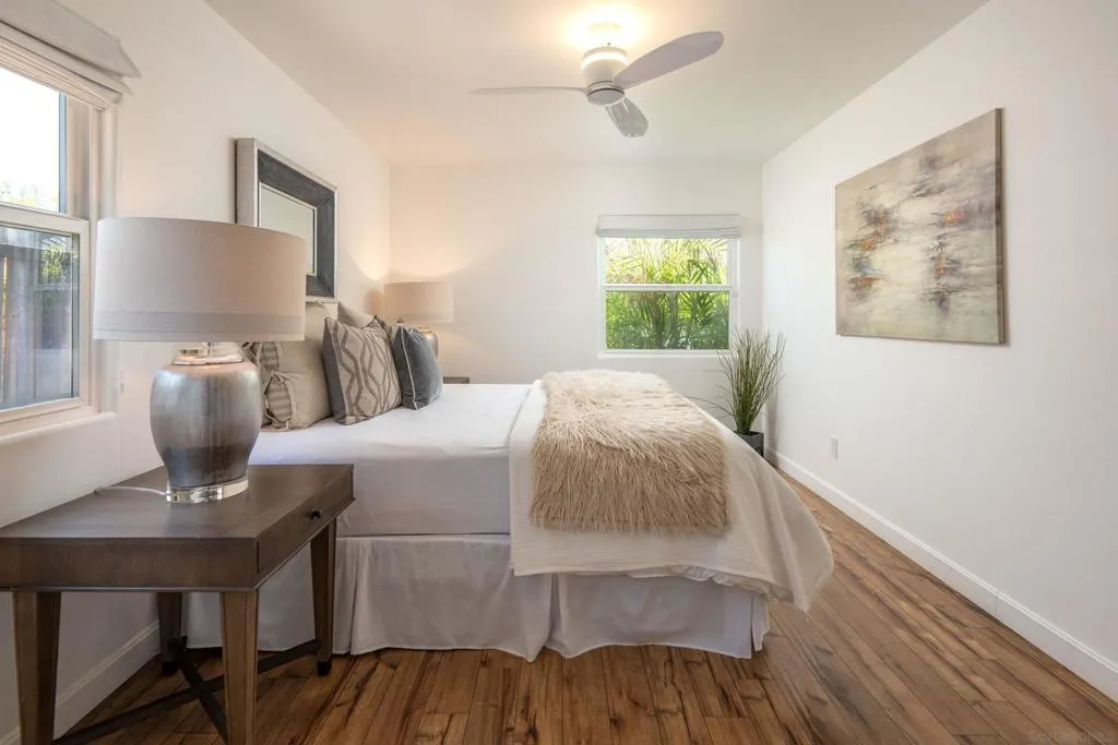 San Diego, California 92117, United States, 3 Bedrooms Bedrooms, ,2 BathroomsBathrooms,Residential,Active,160430