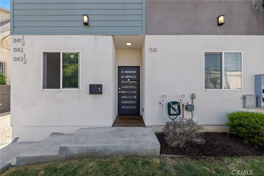 1143 Irolo Street