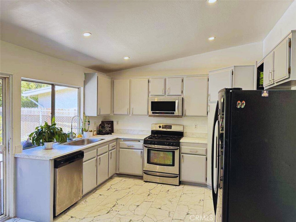Updated Single-Story Corner Lot Home – Prime Location Near the 5 Freeway!
Welcome to this beautifully upgraded 3-bedroom, 2-bathroom single-story home, perfectly situated on a spacious corner lot in a quiet, established neighborhood—just under a minute from the 5 Freeway. Enjoy convenient access to parks, schools, shopping centers, and major transportation routes.
This home stands out with beautifully remodeled kitchen and bathrooms, blending modern style with everyday functionality. A bonus room with its own shower adds flexible space for guests, a home office, or extra income.
Outdoors, enjoy a lush backyard filled with fruit trees including nectarines, oranges, green lemons, and plums—your own personal orchard. With no HOA and no Mello-Roos, you’ll have complete freedom with no added fees.
Additional highlights include ample parking for a boat, trailer, or RV, making it ideal for homeowners with toys or tools.
?? Agents—bring your buyers! This upgraded gem won’t last long—schedule your private showing today!