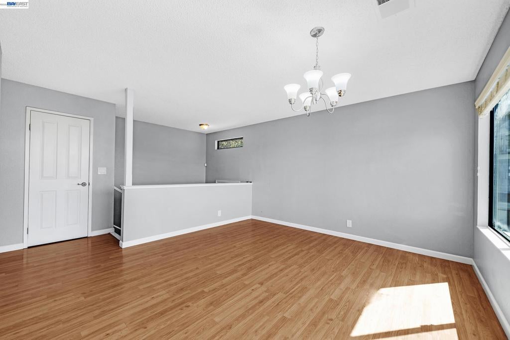 2279 Clearview Cir