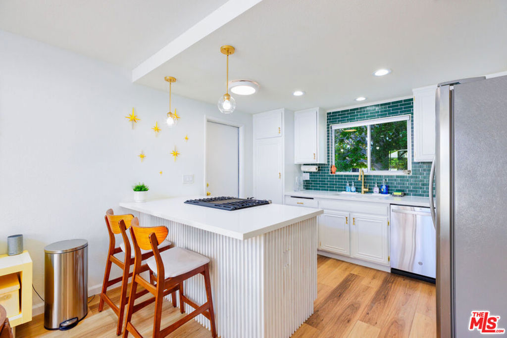 Victoria Park/Vista Norte - Residential Lease