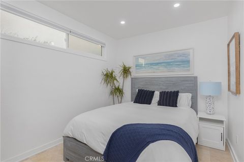 Tiny photo for 106 31st Street, Newport Beach, CA 92663 (MLS # LG26049369)