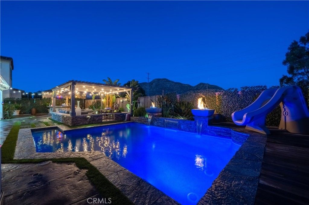 Photo of 27980 Lucerne Dr, Menifee, CA 92585 (MLS # SW26010203)