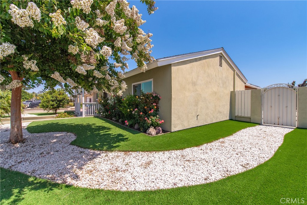 1524 Casarin Avenue