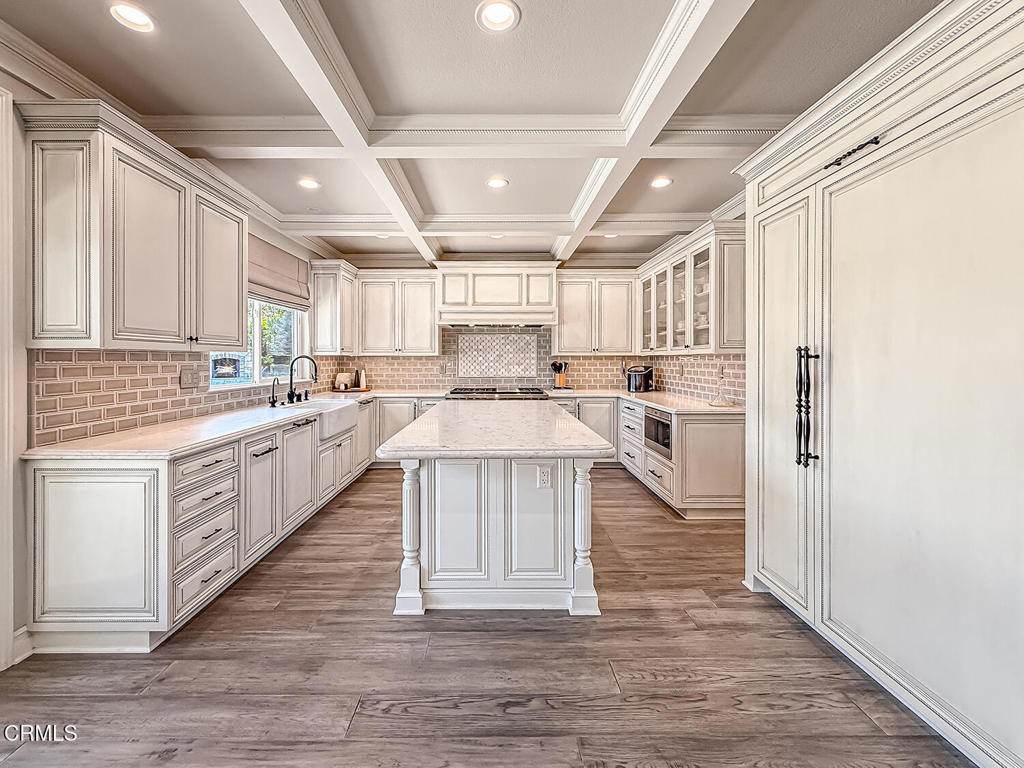 Oaks, The (Long Cyn)-413 - Residential