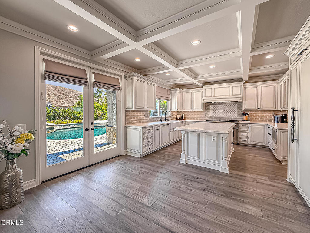 Oaks, The (Long Cyn)-413 - Residential