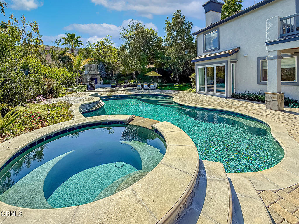 Oaks, The (Long Cyn)-413 - Residential