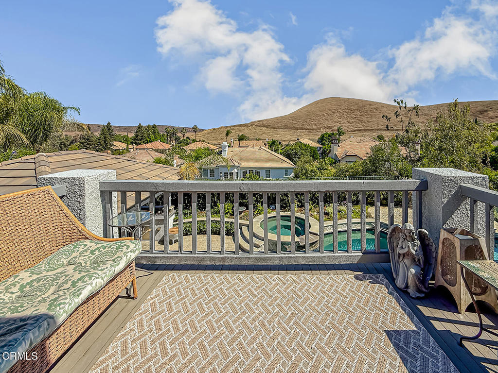 Oaks, The (Long Cyn)-413 - Residential