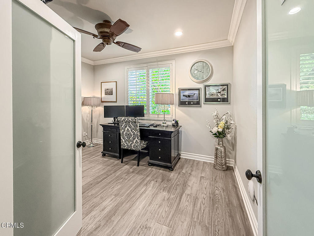 Oaks, The (Long Cyn)-413 - Residential