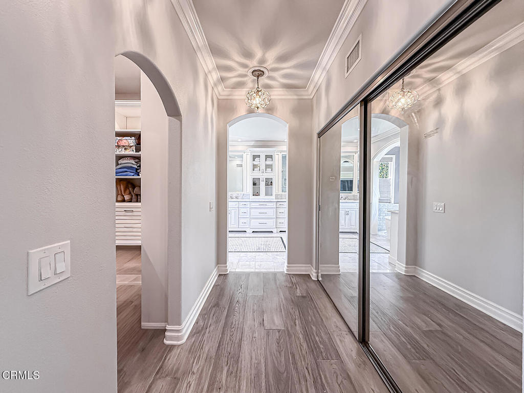 Oaks, The (Long Cyn)-413 - Residential
