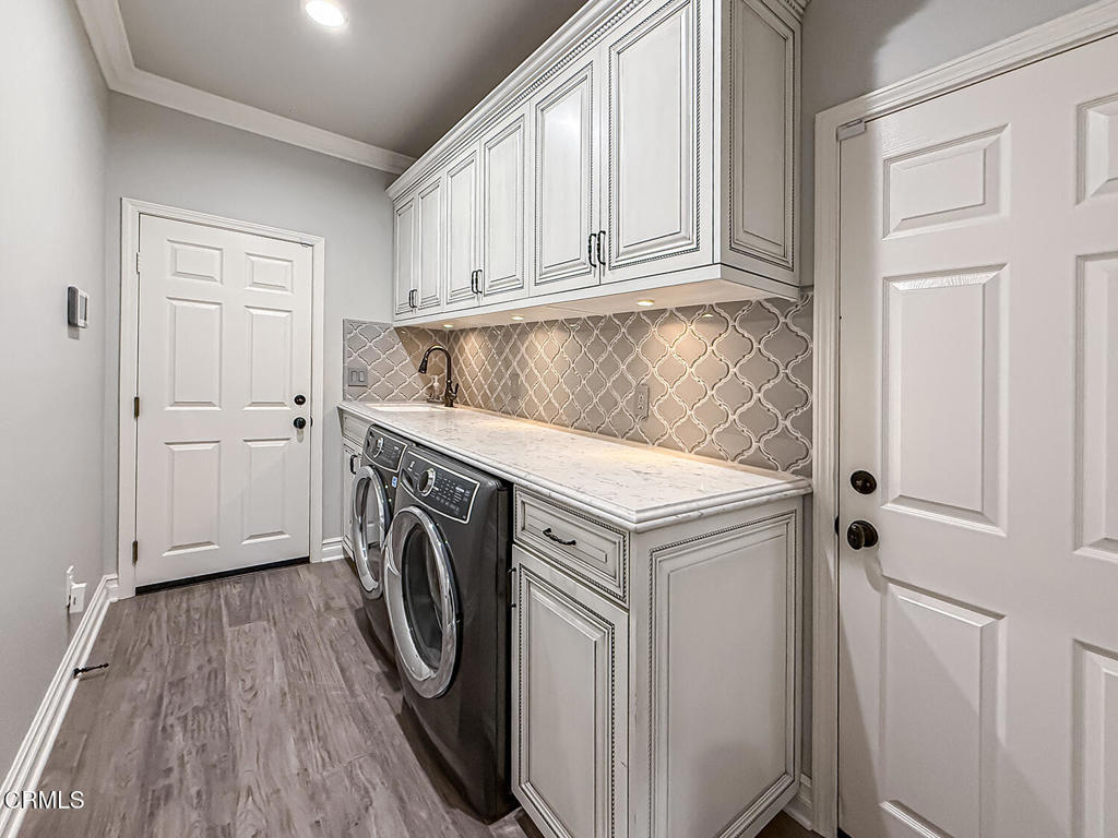 Oaks, The (Long Cyn)-413 - Residential