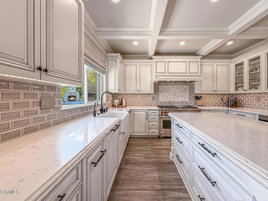 Oaks, The (Long Cyn)-413 - Residential