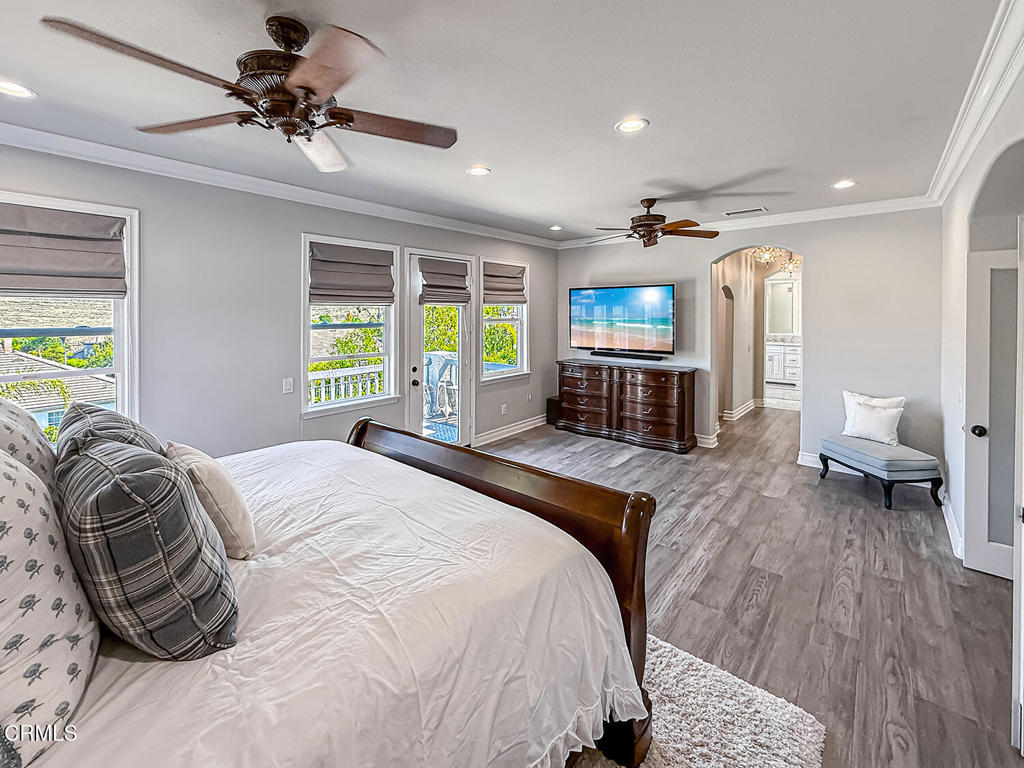 Oaks, The (Long Cyn)-413 - Residential