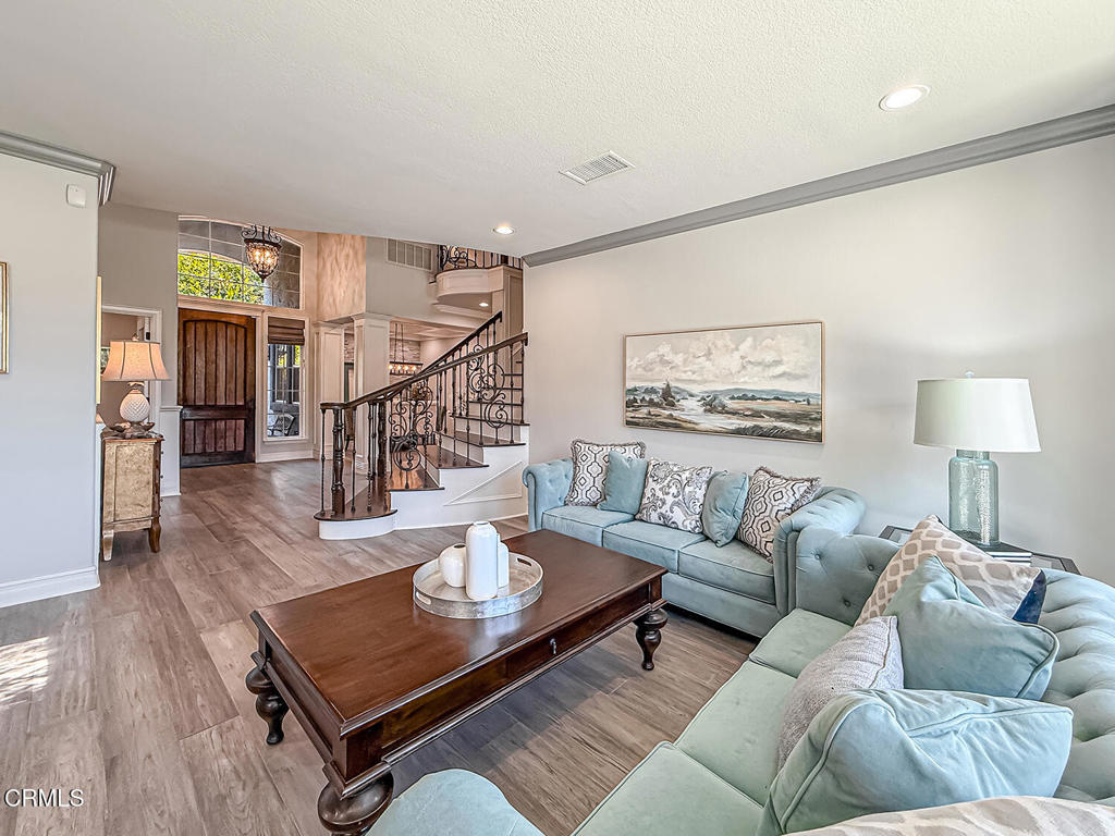 Oaks, The (Long Cyn)-413 - Residential