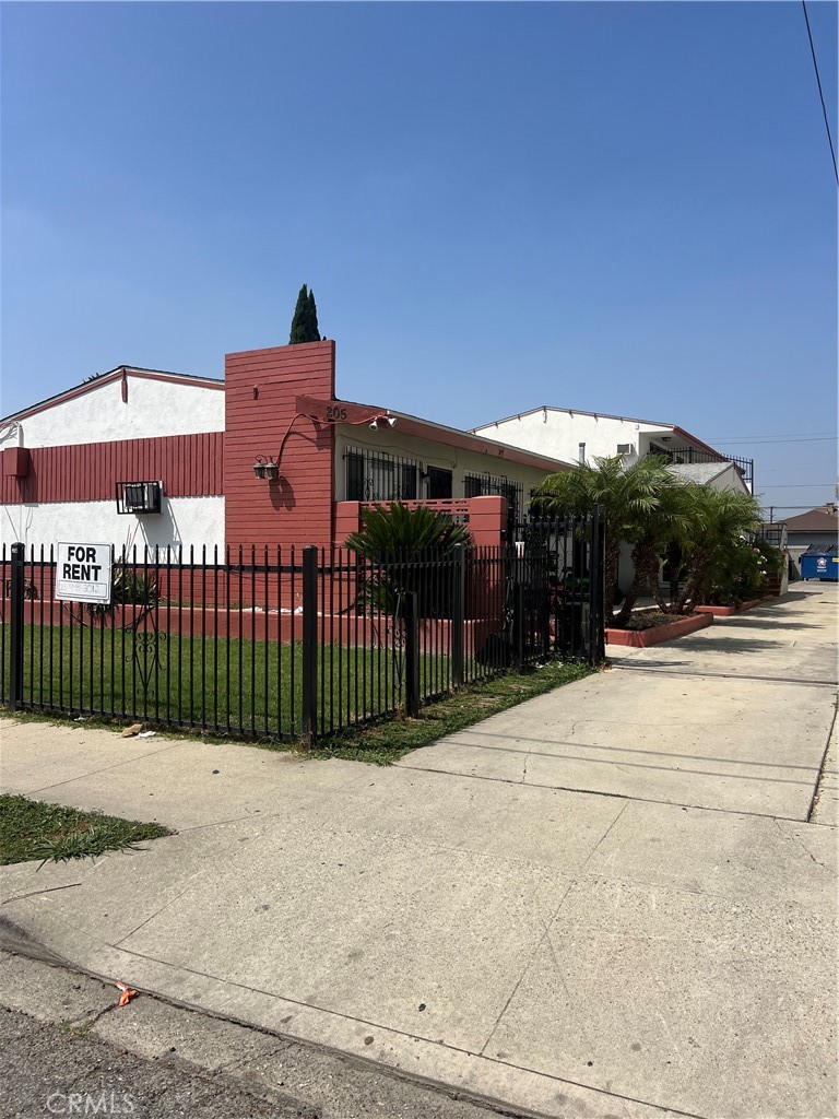 205 N Mayo Avenue