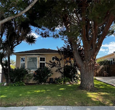 Photo of 5028 Westwood Boulevard, Culver City, CA 90230 (MLS # CV25242754) Photo of 5028 Westwood Boulevard, Culver City, CA 90230 (MLS # CV25242754)
