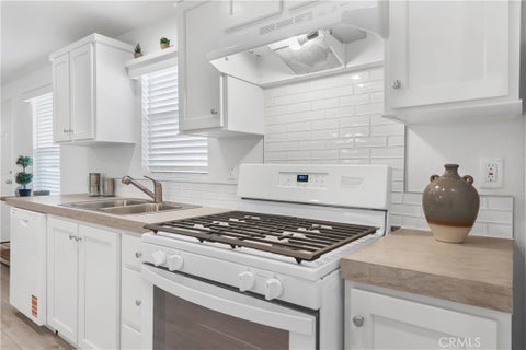 Tiny photo for 4 Diamond E Drive, Palm Desert, CA 92260 (MLS # OC26230852)