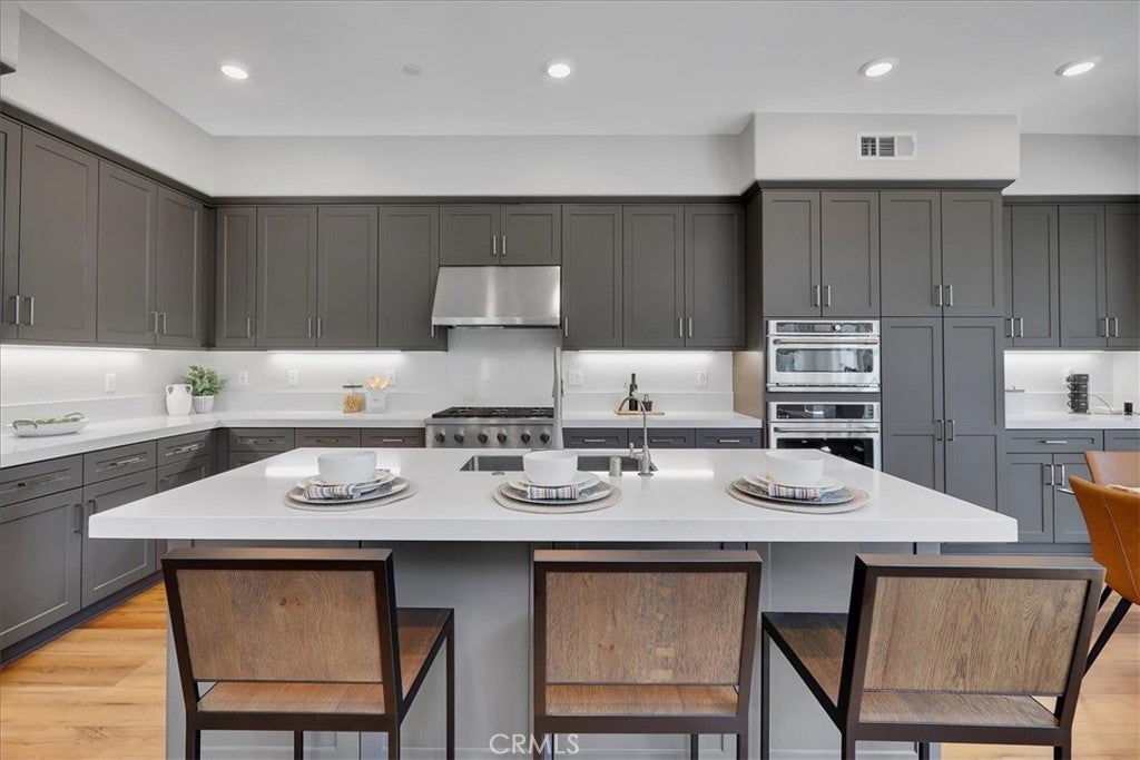 137 Rondo, Irvine CA 92618 - Photo 15