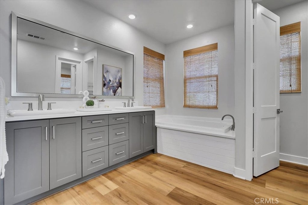137 Rondo, Irvine CA 92618 - Photo 34