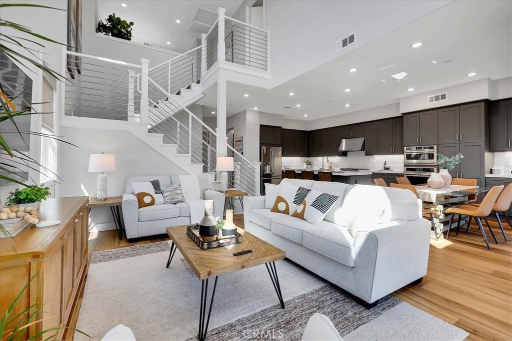 137 Rondo, Irvine CA 92618 - Photo 11