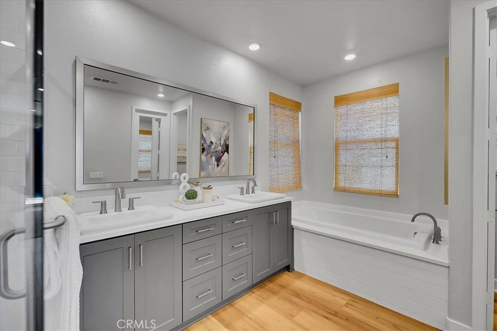 137 Rondo, Irvine CA 92618 - Photo 36