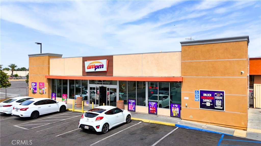 ARCO ampm – Prime Corner Retail Fuel Asset with Real Estate | Bakersfield, CA
Great opportunity to acquire a ±2,340 square foot ARCO ampm convenience store and fuel station, inclusive of six (6) pump stations, strategically situated on a ±19,602 square foot corner parcel in the heart of Bakersfield’s primary retail and commercial corridor. This offering includes fee simple ownership of both the business and underlying land.
Located at property boasts premium frontage at a high-traffic, signalized intersection, directly across from the Valley Plaza Mall — one of Central California’s most prominent regional shopping destinations. The station benefits from immediate proximity to California State Route 99, offering seamless access and strong commuter exposure.
The site is surrounded by a dense mix of national retailers, entertainment destinations, and dining establishments, including Target, Walmart, Lowe’s, Best Buy, Big 5 Sporting Goods, Furniture City, Furniture Land, Marshall’s, Men’s Wearhouse, Dave & Buster’s, Blaze Pizza, and Pollo Campero. Nearby daily traffic drivers such as TJ Maxx, Rusty’s Pizza, and Corner Pocket Sports Café make this a consistent draw for both local residents and traveling consumers.
This well-positioned asset offers investors or owner-operators a turnkey opportunity with long-term value, strong brand identity through ARCO ampm, and the rare inclusion of real estate in a supply-constrained urban trade area.
Investment Highlights:
Total Building Size: ±2,340 SF
Land Area: ±19,602 SF (±0.45 acres)
Fuel Pumps: Six (6) fully operational dispensers
Franchise Brand Strength: ARCO ampm is among the most recognized and high-volume fuel and convenience store brands in the U.S.
Premier Corner Location: Signalized intersection with high daily vehicle counts and exceptional visibility
Retail Core Positioning: Directly across from Valley Plaza Mall, surrounded by high-performing national tenants
Freeway Access: Just west of California State Route 99, a major north-south transportation artery
Consumer Demand Base: Dense residential and commercial surroundings with consistent foot and vehicle traffic
Real Estate Included: Fee simple ownership of land and building — offering long-term security and equity growth