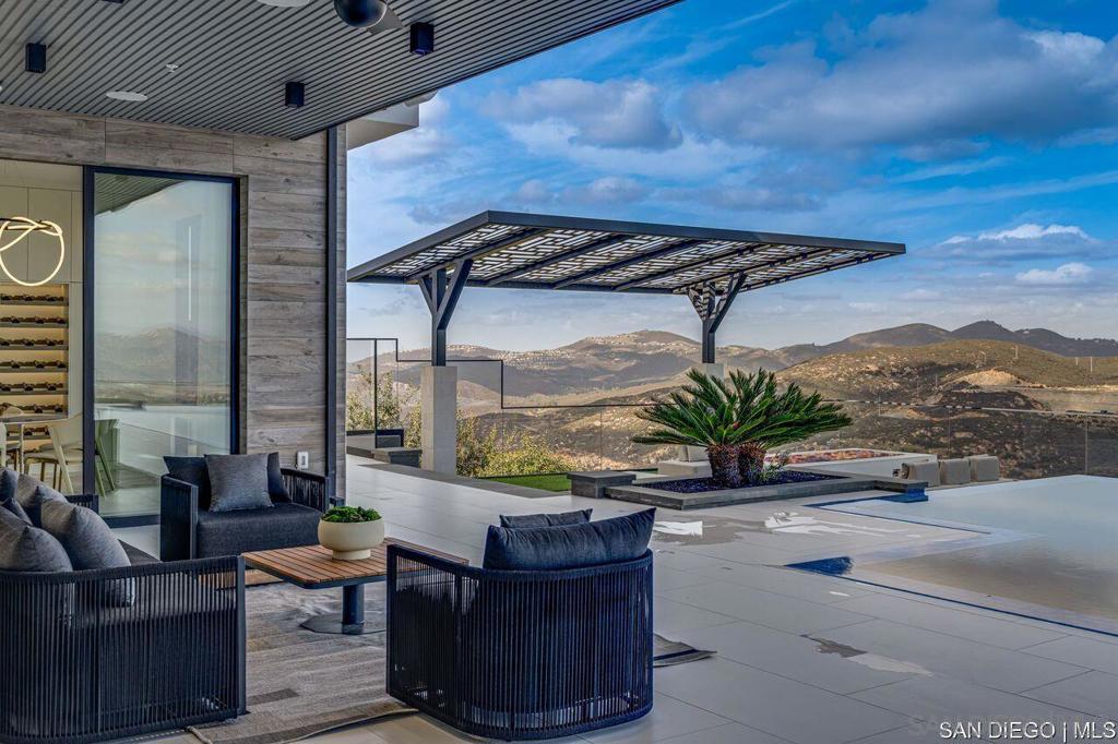 Rancho Santa Fe - Residential