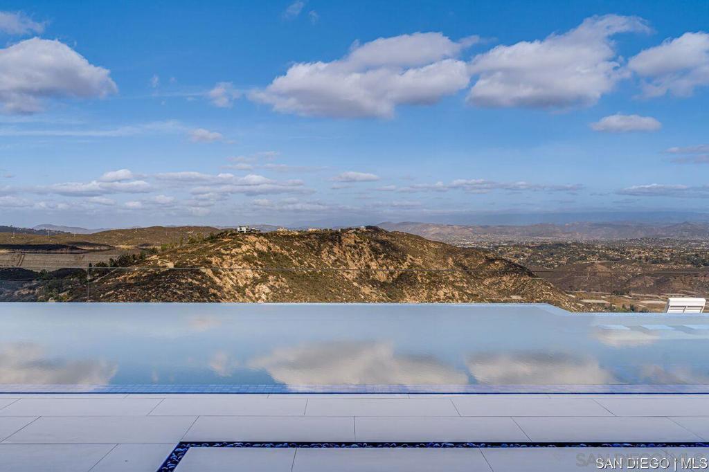 Rancho Santa Fe - Residential